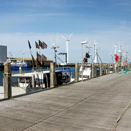 Nice In Glesborg With House Sea View Ferienhaus *