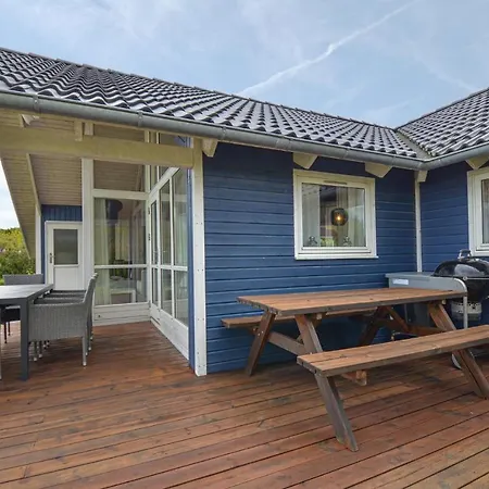 Nice In Glesborg With House Sea View Ferienhaus *